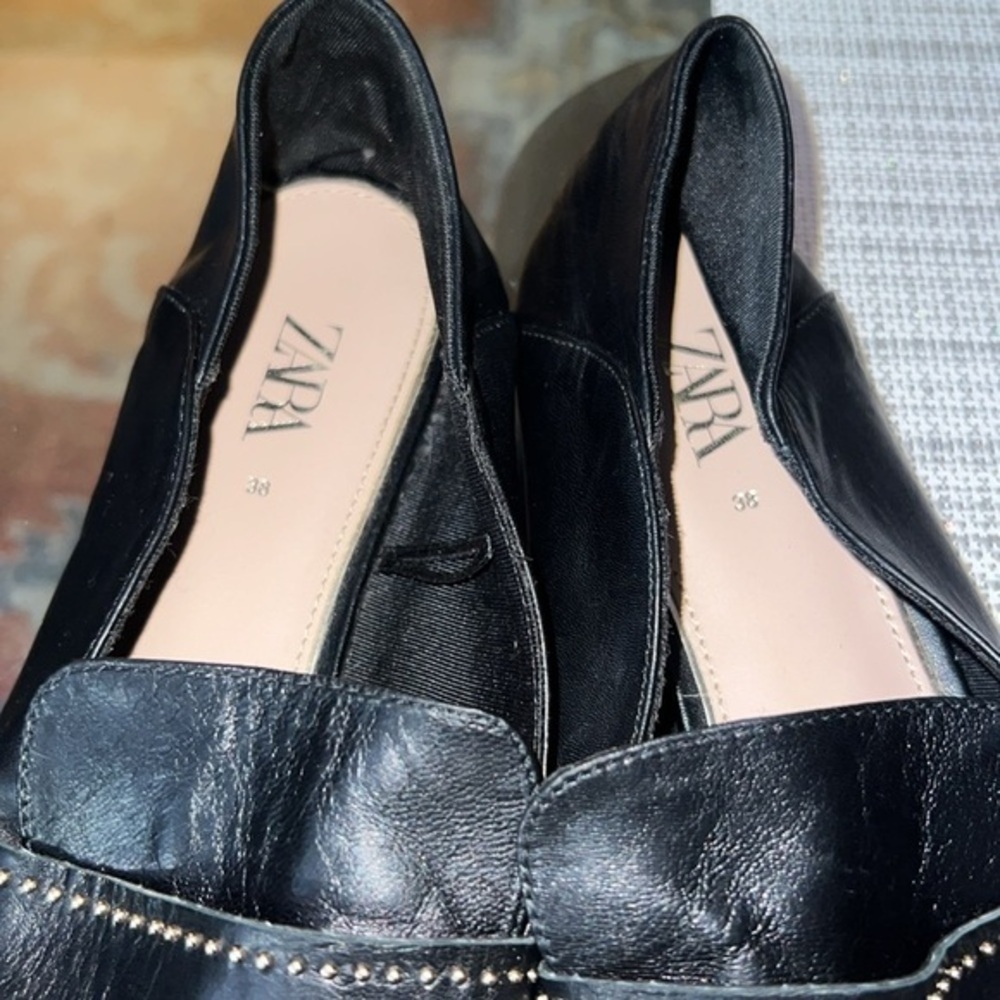 Zara Women Soft leather loafers with micro-studs - Picture 6 of 11